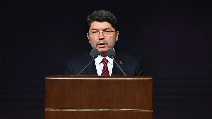 Adalet Bakanı: “Aile hukukunu toptan ele alacak düzenlememiz olacak”